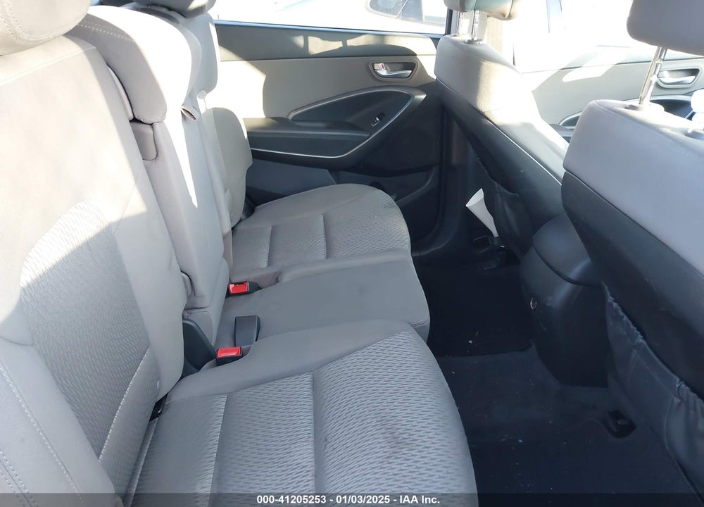 2018 HYUNDAI SANTA FE SE VIN: KM8SMDHF6JU274211