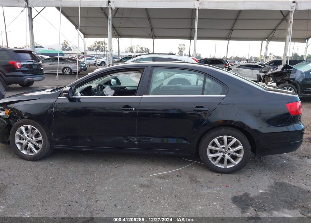 2013 VOLKSWAGEN JETTA 2.5L SE VIN: 3VWDP7AJ8DM286094