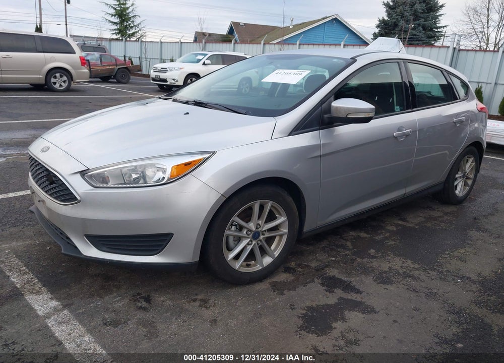 2016 FORD FOCUS SE VIN: 1FADP3K23GL203685