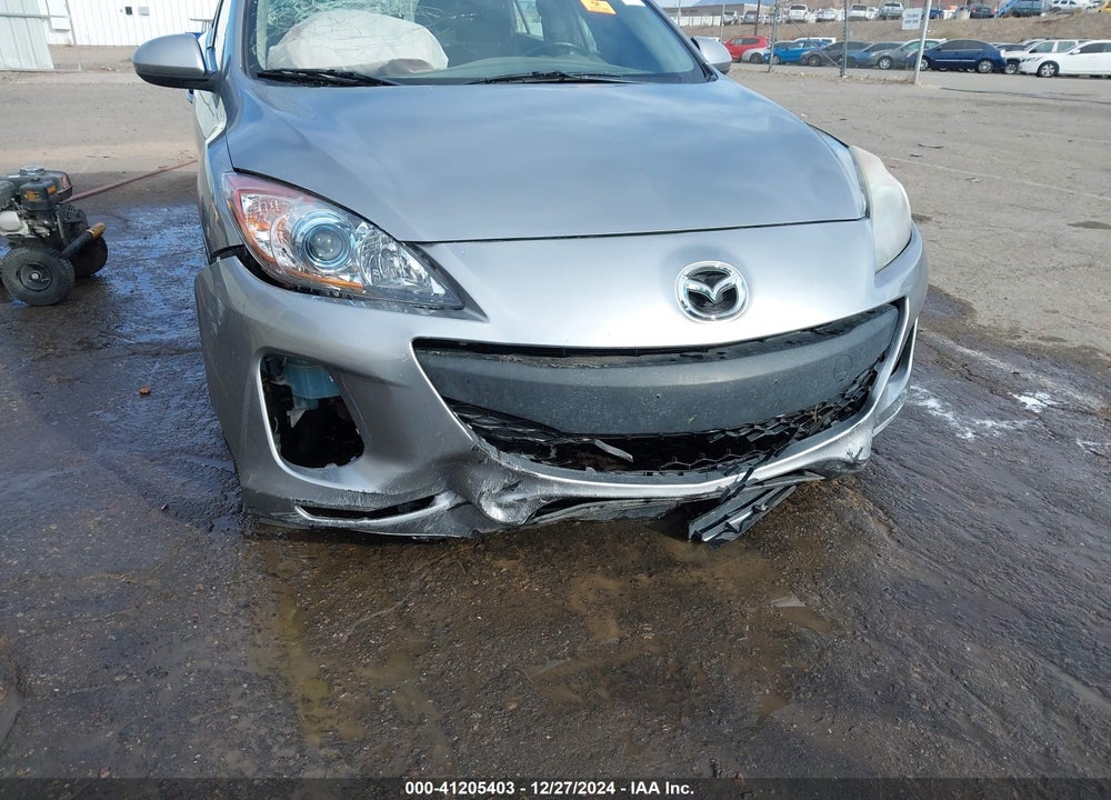 2013 MAZDA MAZDA3 VIN: JM1BL1L77D1777600