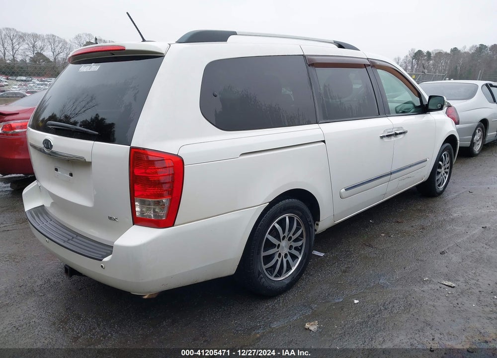 2011 KIA SEDONA EX VIN: KNDMH4C70B6402515
