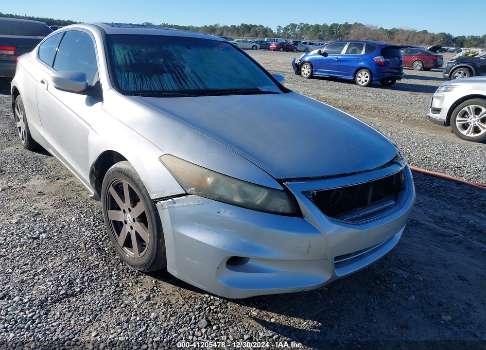 2011 HONDA ACCORD VIN: 1HGCS1B81BA006002