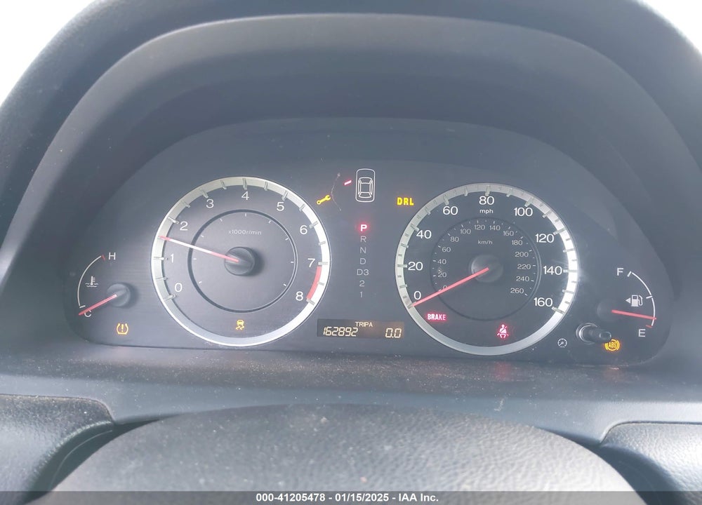 2011 HONDA ACCORD VIN: 1HGCS1B81BA006002