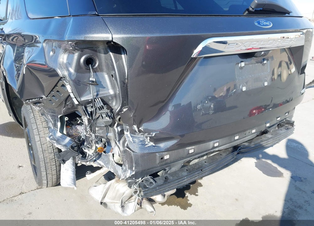 2020 FORD EXPLORER XLT VIN: 1FMSK8DH8LGB76979