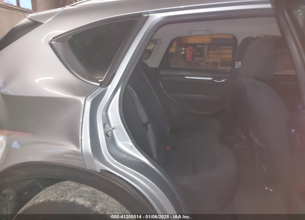 2018 MAZDA CX-5 SPORT VIN: JM3KFBBM3J0336186