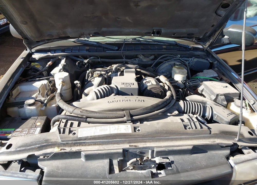 2001 CHEVROLET S-10 LS VIN: 1GCCS195718154896