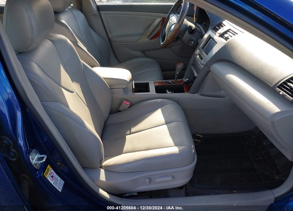 2011 TOYOTA CAMRY XLE VIN: 4T1BF3EKXBU700683