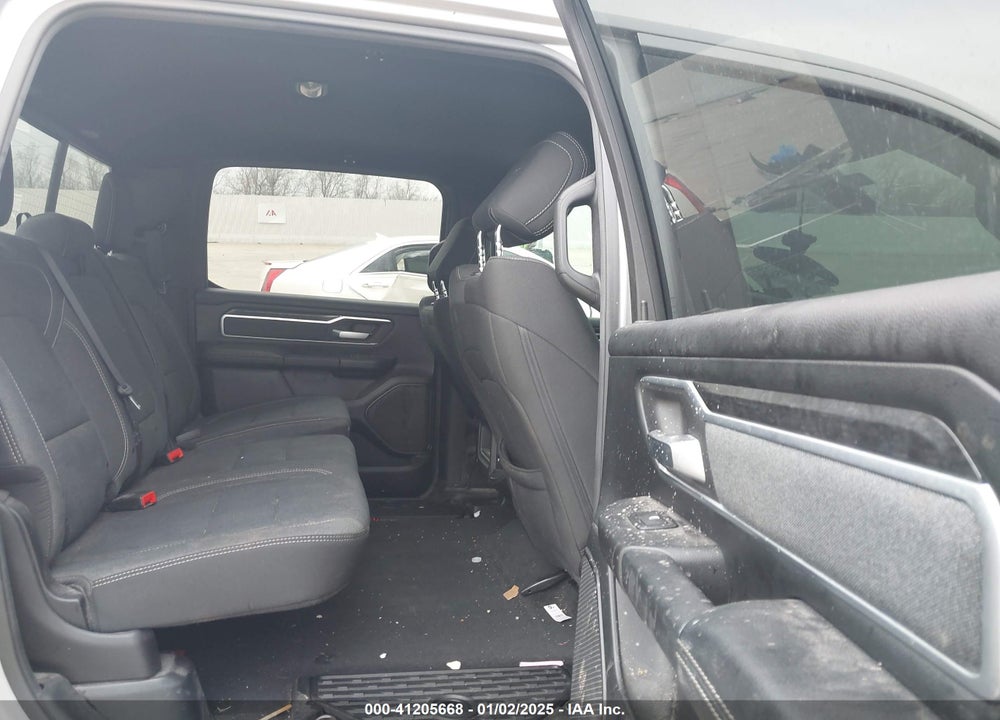 2019 RAM 1500 VIN: 1C6RREFT5KN891217