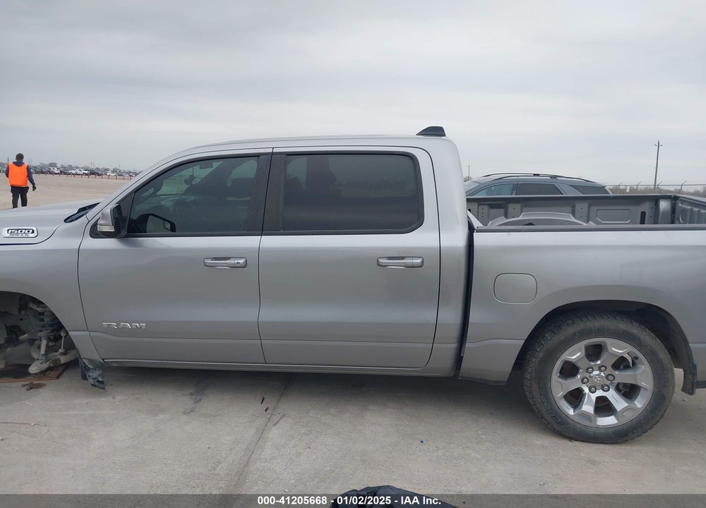 2019 RAM 1500 VIN: 1C6RREFT5KN891217