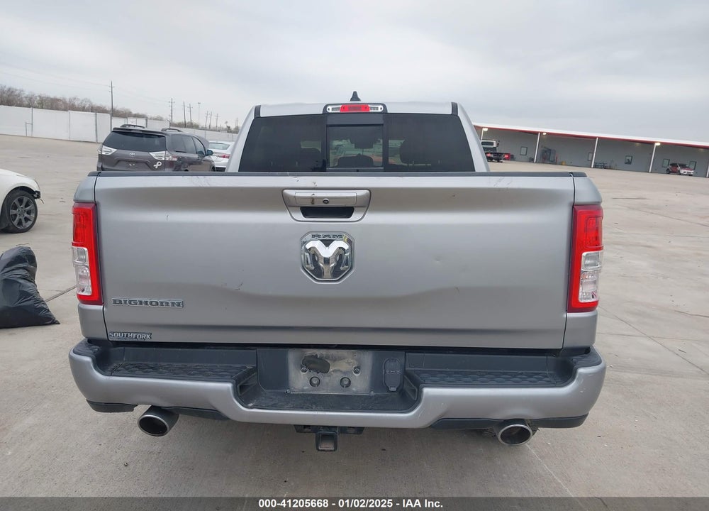 2019 RAM 1500 VIN: 1C6RREFT5KN891217
