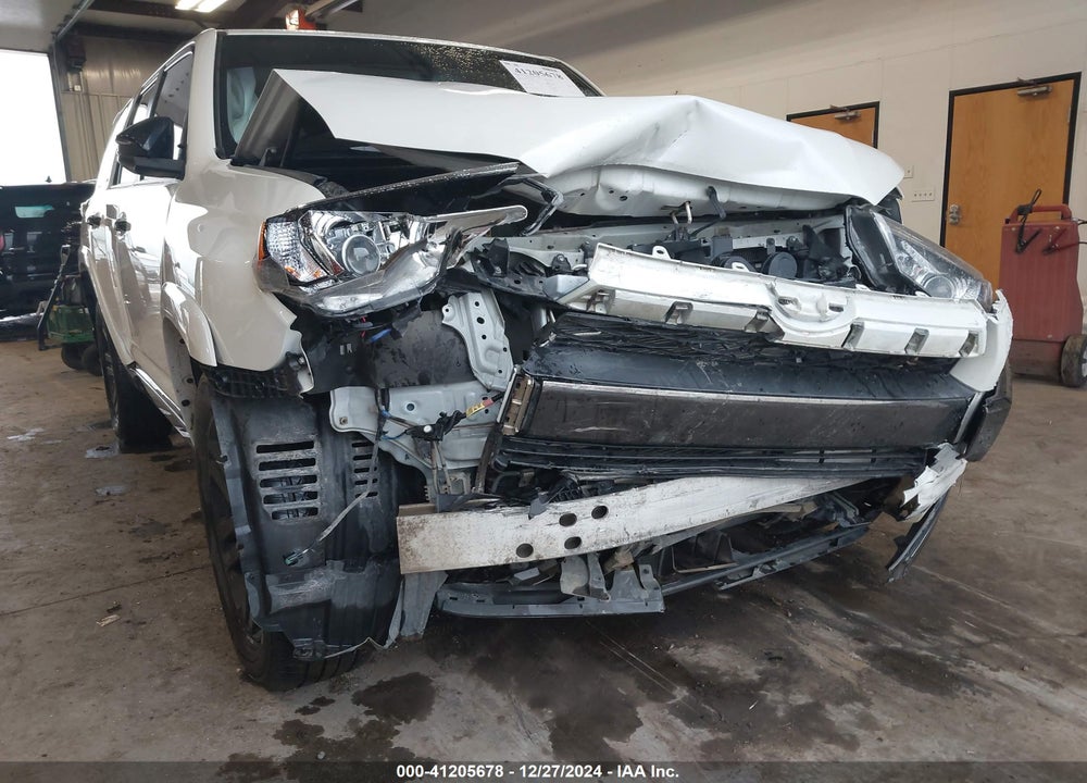 2019 TOYOTA 4RUNNER LIMITED NIGHTSHADE VIN: JTEBU5JR1K5678488
