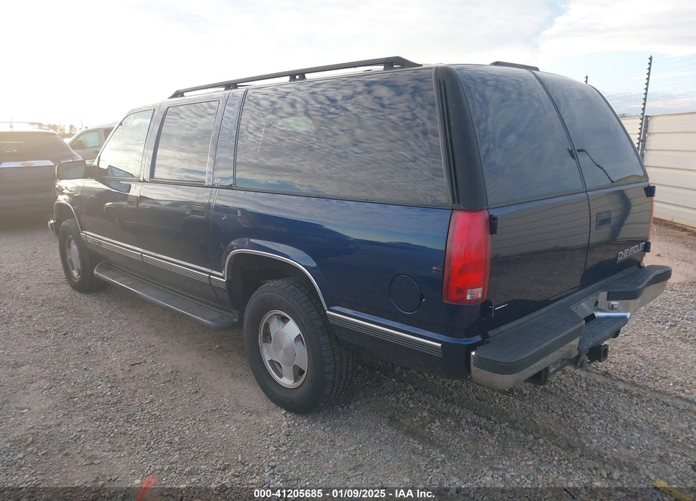 1998 CHEVROLET SUBURBAN 1500 VIN: 3GNFK16R9WG148739