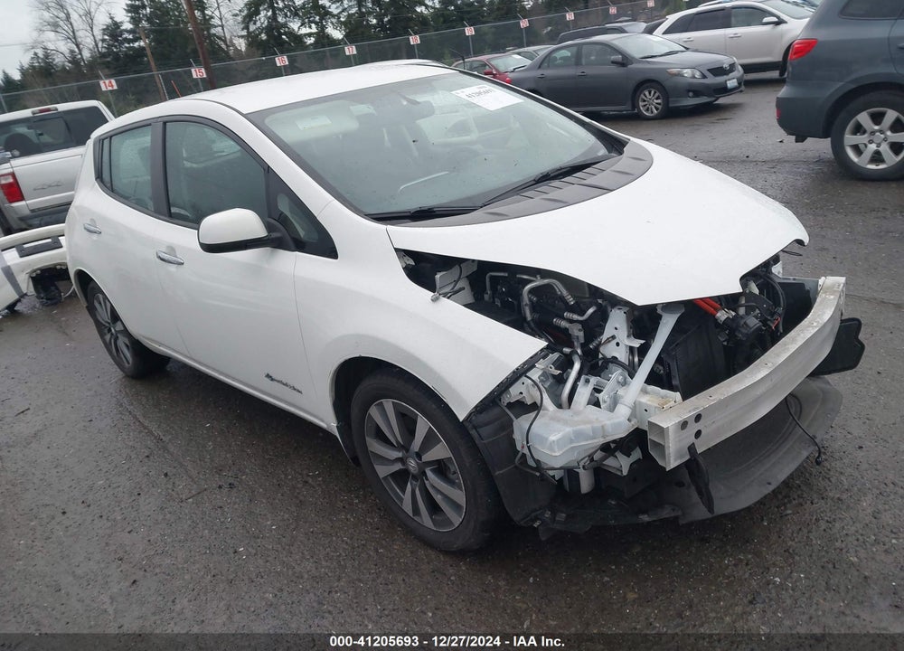 2016 NISSAN LEAF SV VIN: 1N4BZ0CP5GC300560