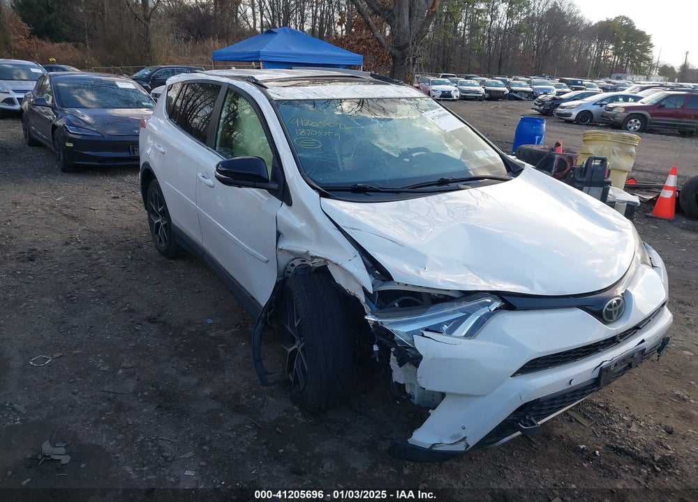 2018 TOYOTA RAV4 SE VIN: JTMJFREV0JJ205275