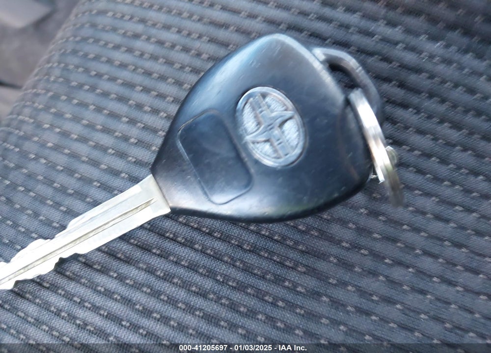2010 SCION XB VIN: JTLZE4FE6A1103989