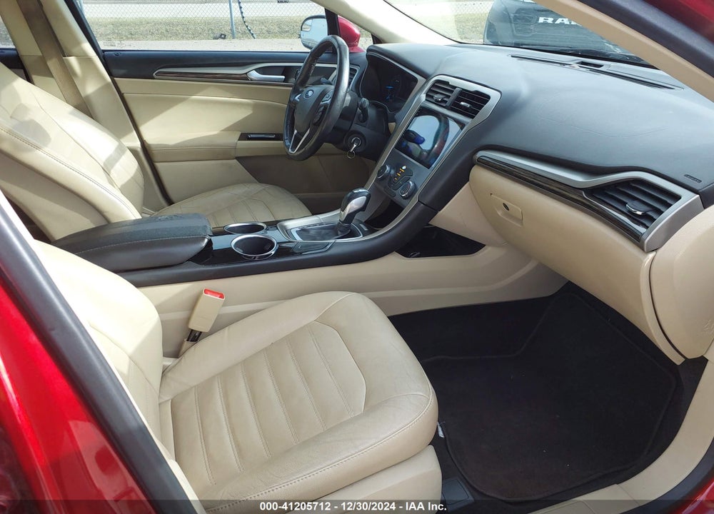 2013 FORD FUSION SE VIN: 3FA6P0HR0DR319130