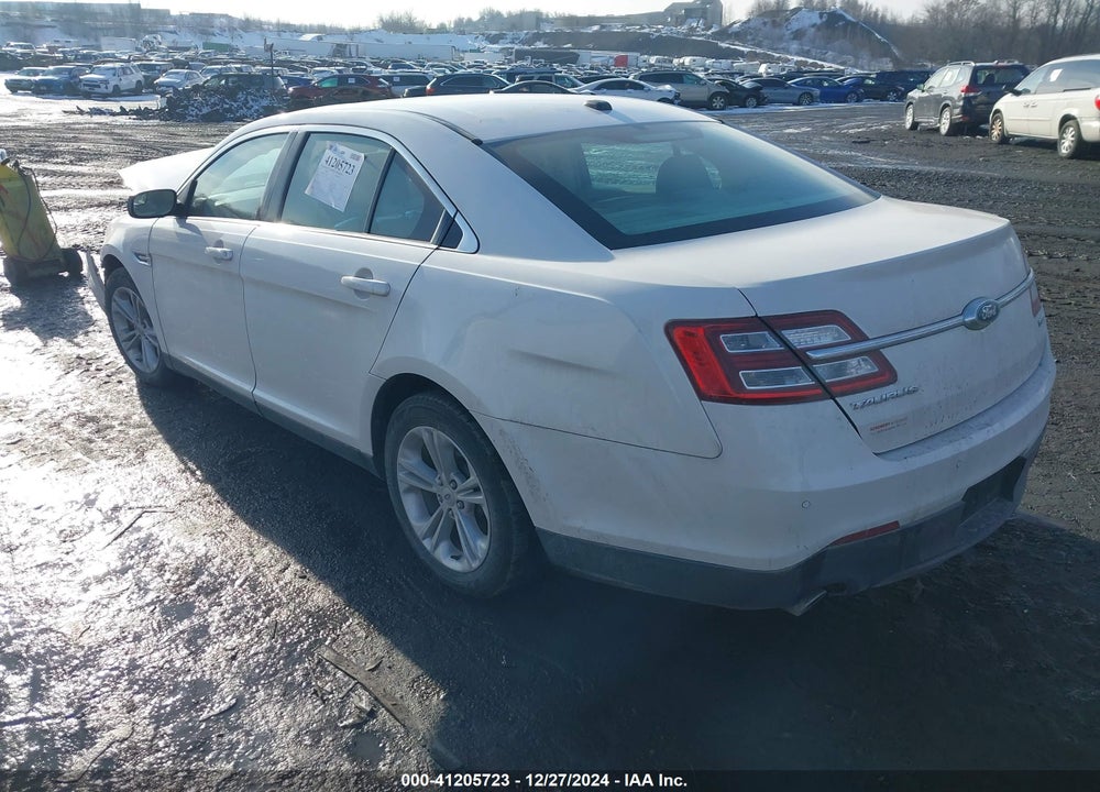2015 FORD TAURUS VIN: 1FAHP2E83FG131583