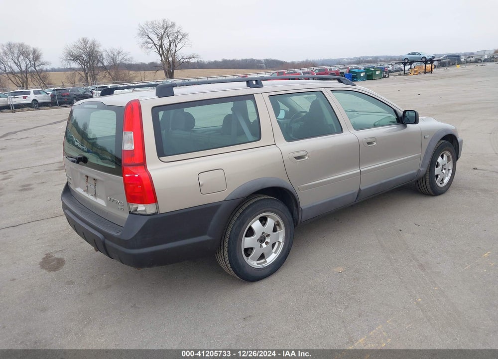 2001 VOLVO V70 XC VIN: YV1SZ58D711020738