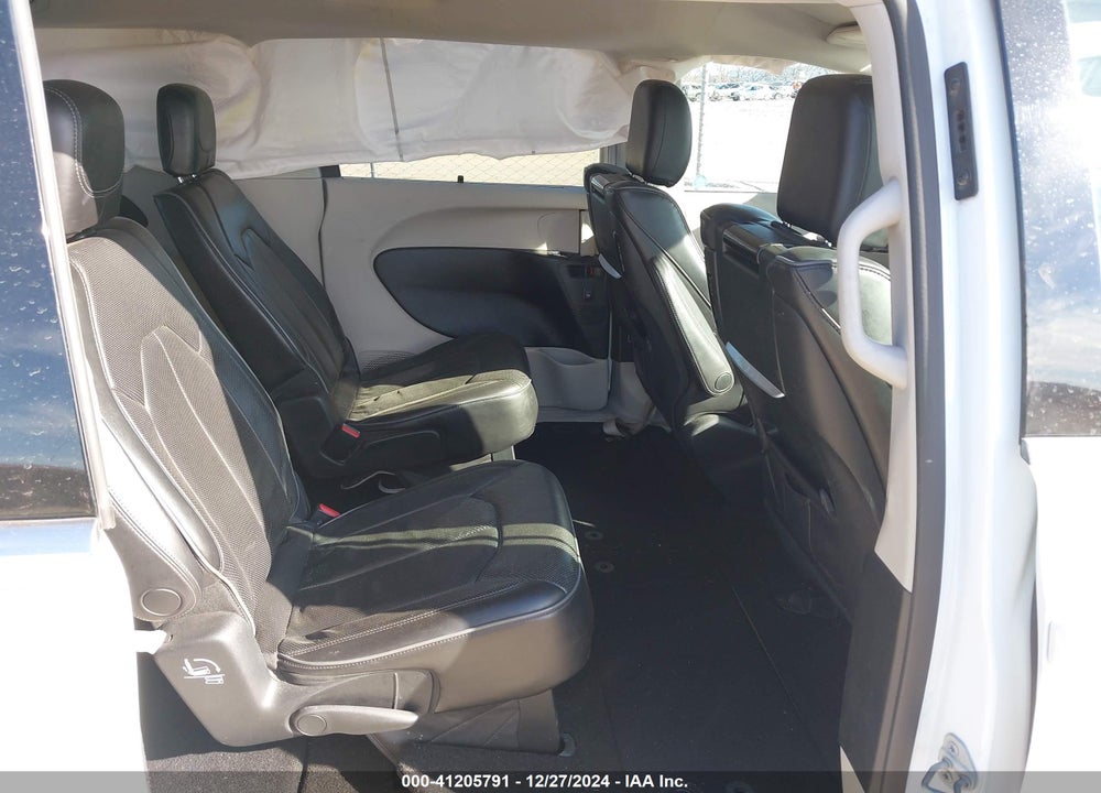 2018 CHRYSLER PACIFICA LIMITED VIN: 2C4RC1GG0JR245797