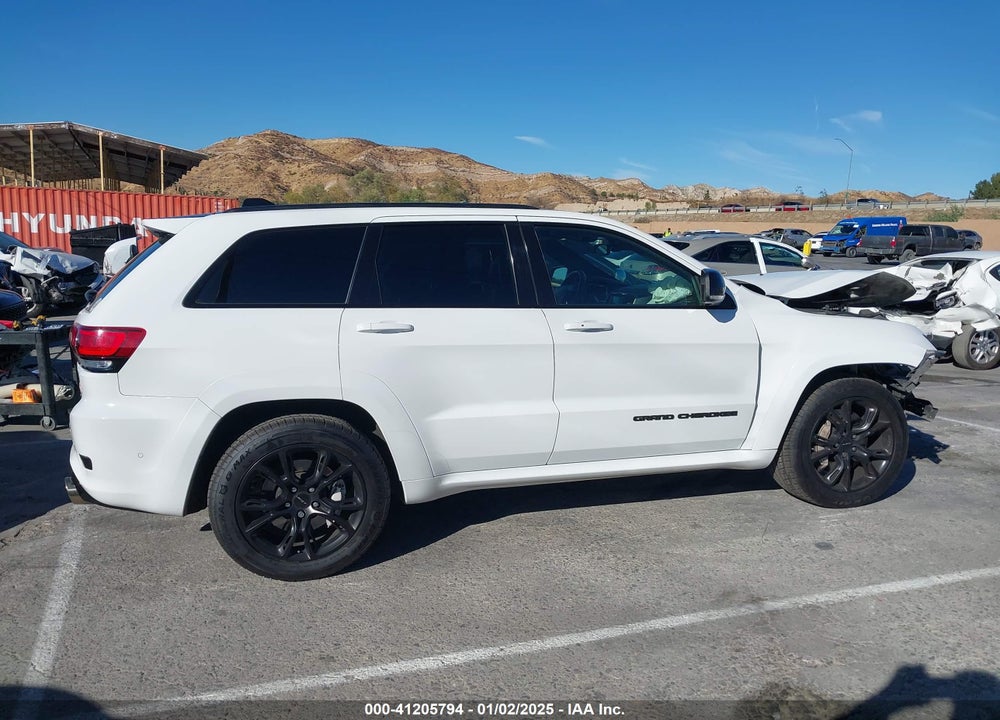 2017 JEEP GRAND CHEROKEE SRT VIN: 1C4RJFDJ9HC760013