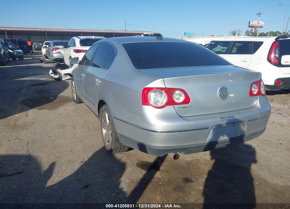 2009 VOLKSWAGEN PASSAT KOMFORT VIN: WVWJK73C69P042027