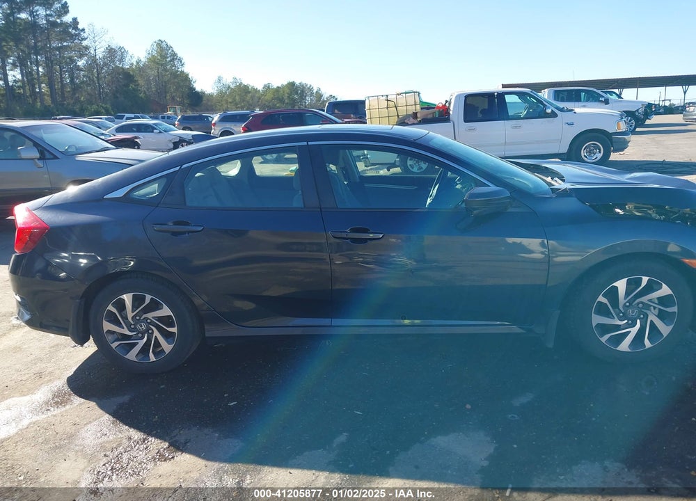 2018 HONDA CIVIC VIN: 2HGFC2F74JH567103