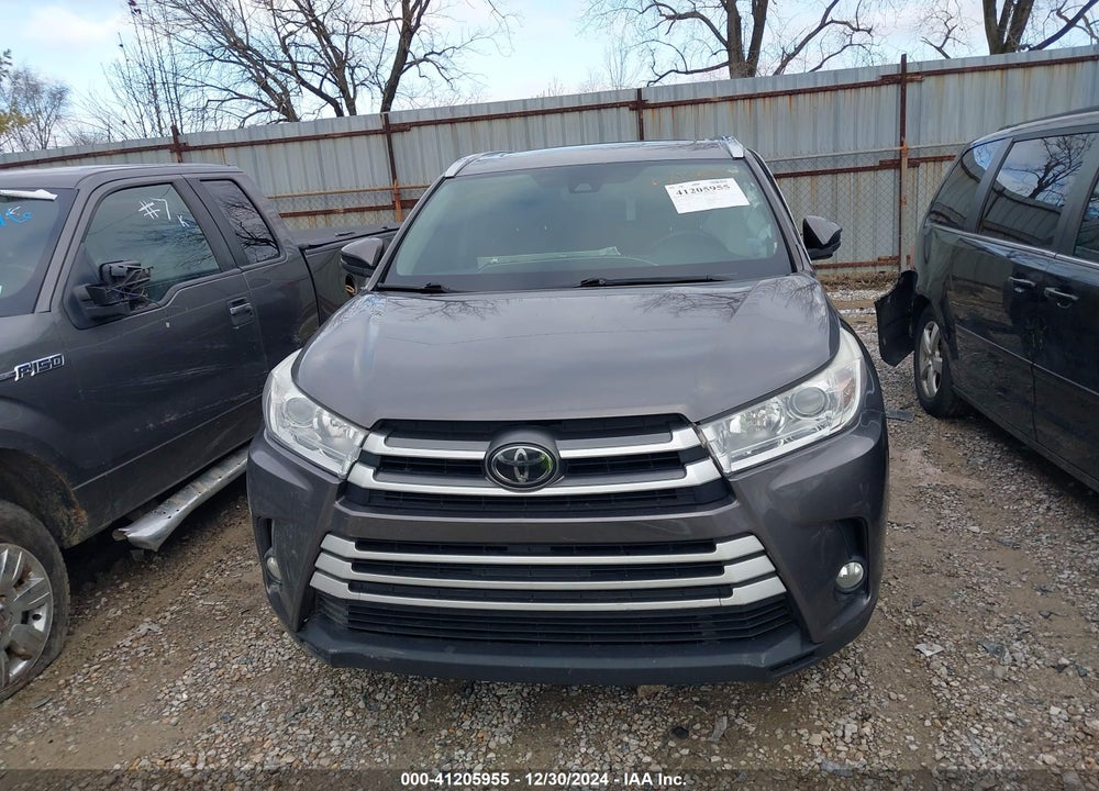 2017 TOYOTA HIGHLANDER VIN: 5TDJZRFH5HS440414