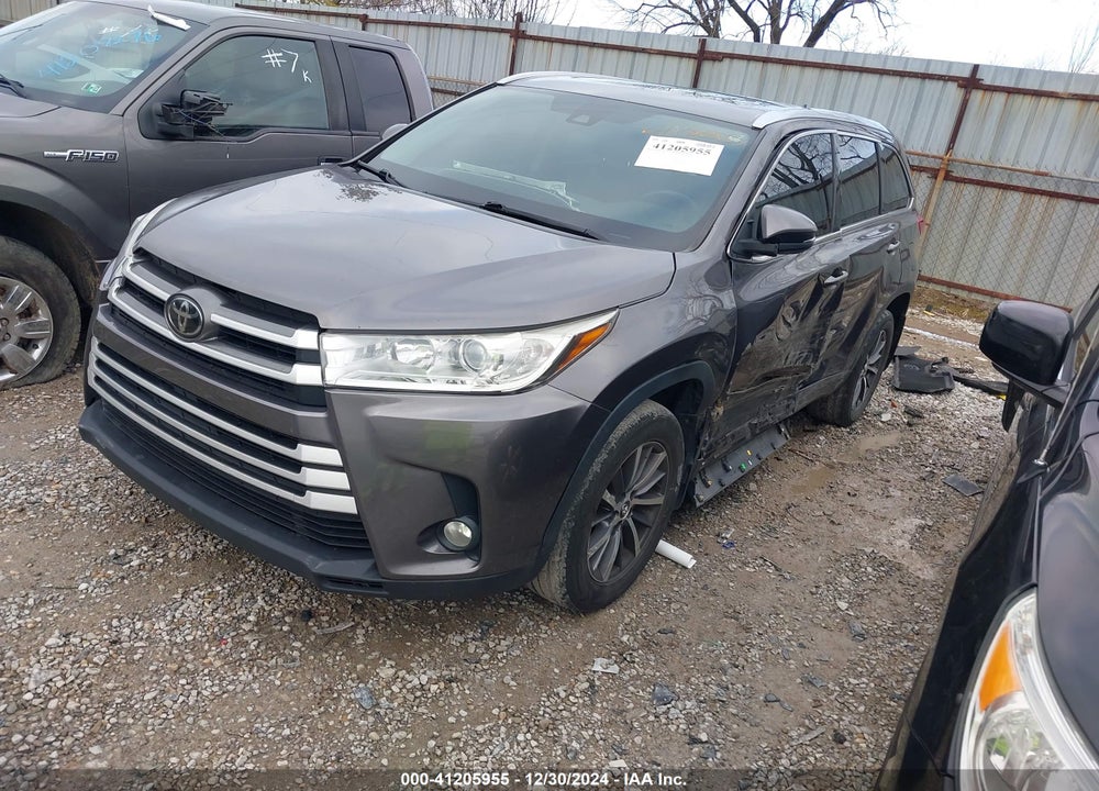 2017 TOYOTA HIGHLANDER VIN: 5TDJZRFH5HS440414