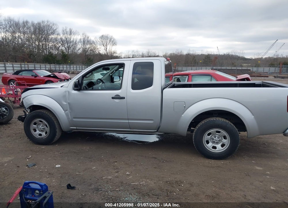 2015 NISSAN FRONTIER VIN: 1N6BD0CT3FN725197