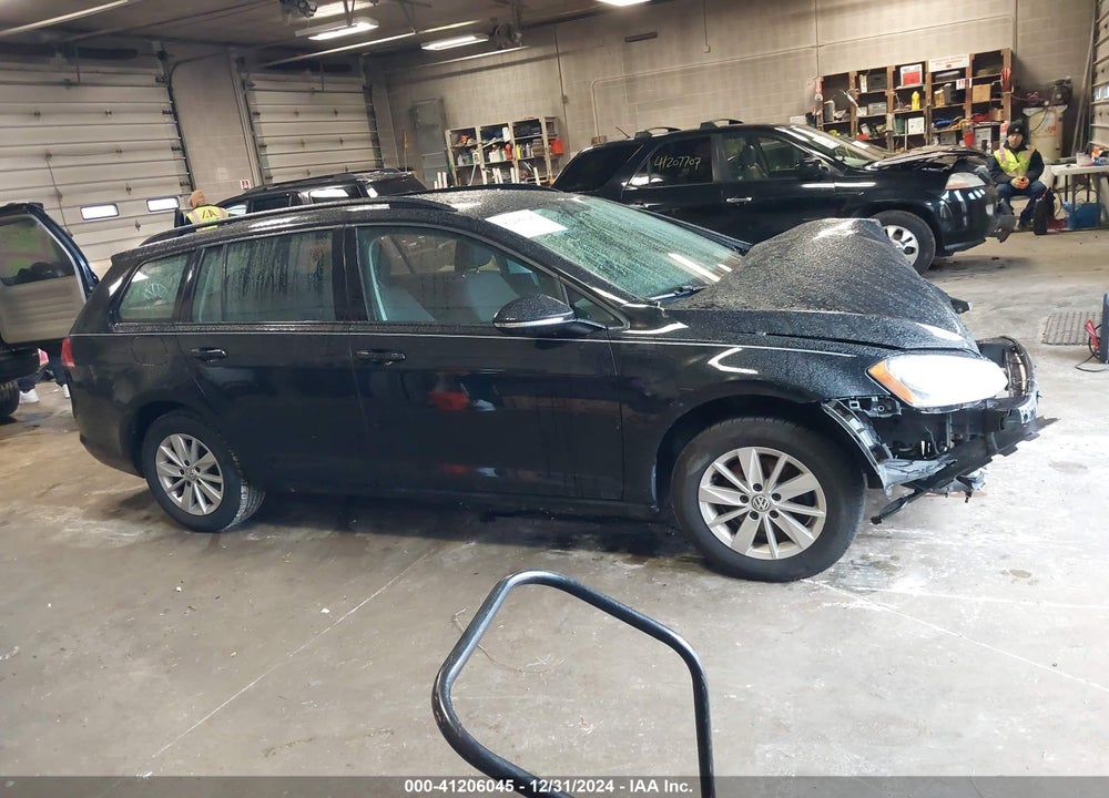 2017 VOLKSWAGEN GOLF SPORTWAGEN VIN: 3VWC17AU5HM505140