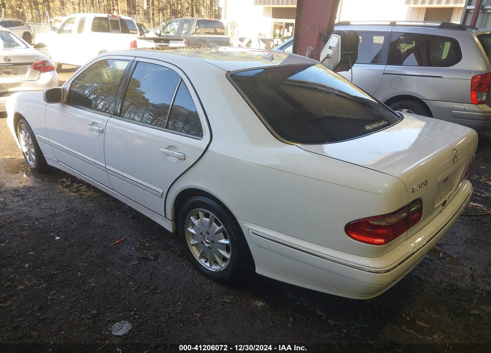 2001 MERCEDES-BENZ E 320 VIN: WDBJF65J81B340282