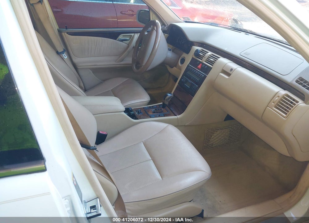 2001 MERCEDES-BENZ E 320 VIN: WDBJF65J81B340282