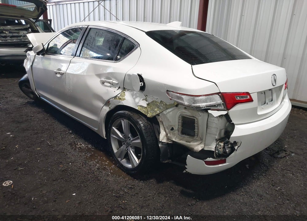 2013 ACURA ILX 2.0L VIN: 19VDE1F5XDE008351