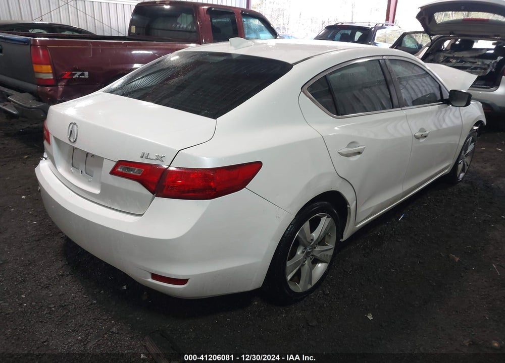 2013 ACURA ILX 2.0L VIN: 19VDE1F5XDE008351