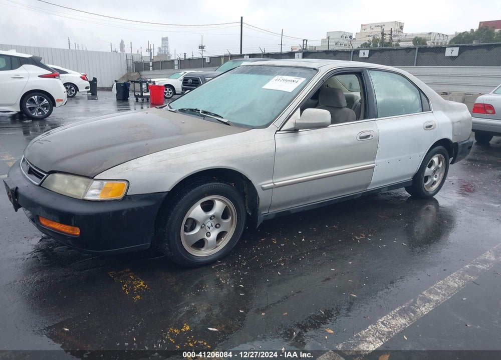 1997 HONDA ACCORD SE VIN: 1HGCD5606VA088173