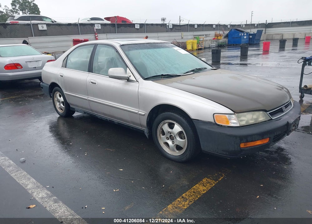 1997 HONDA ACCORD SE VIN: 1HGCD5606VA088173