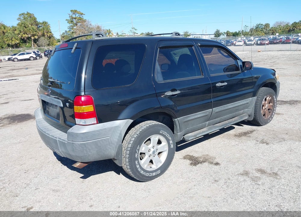 2005 FORD ESCAPE XLT VIN: 1FMYU03135KB50817