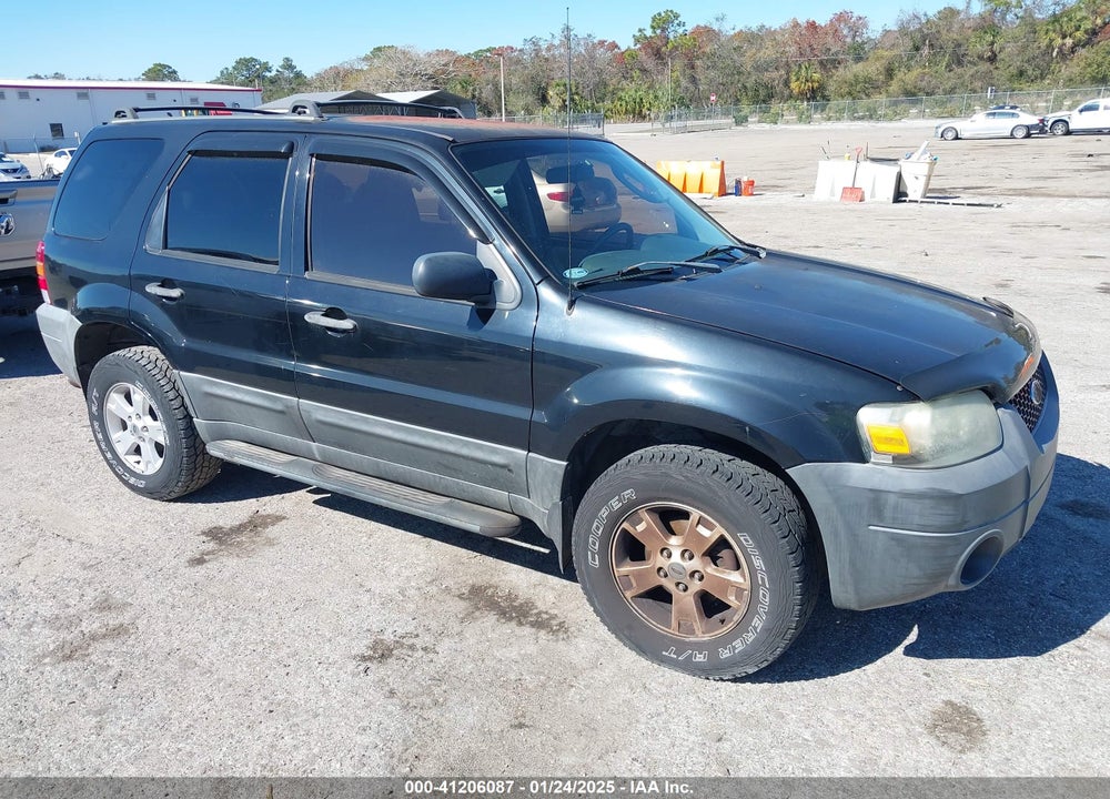 2005 FORD ESCAPE XLT VIN: 1FMYU03135KB50817
