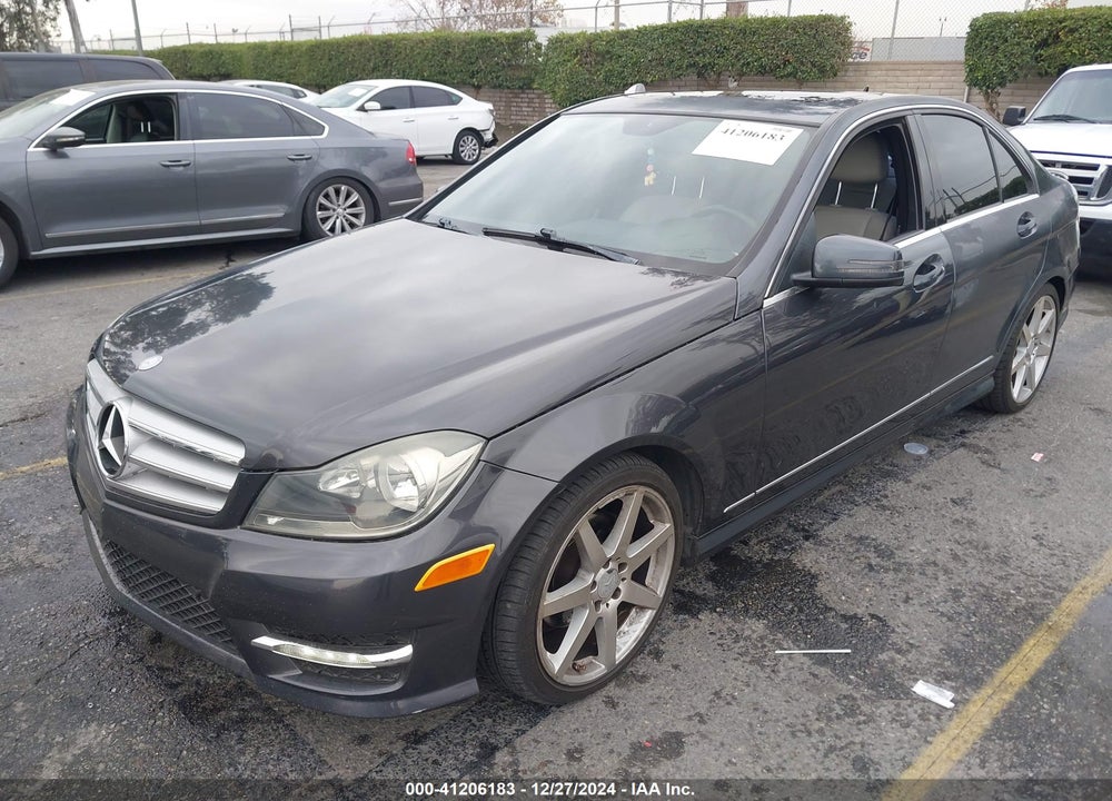 2013 MERCEDES-BENZ C 250 LUXURY/SPORT VIN: WDDGF4HB4DA840699