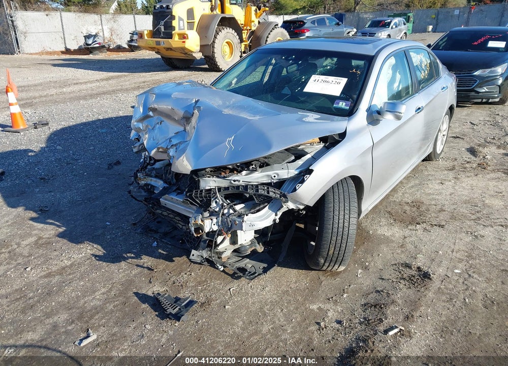 2013 HONDA ACCORD VIN: 1HGCR2F84DA031765