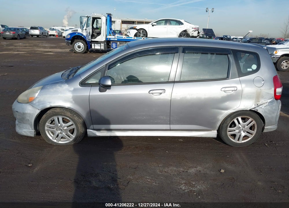 2007 HONDA FIT VIN: JHMGD38687S067536