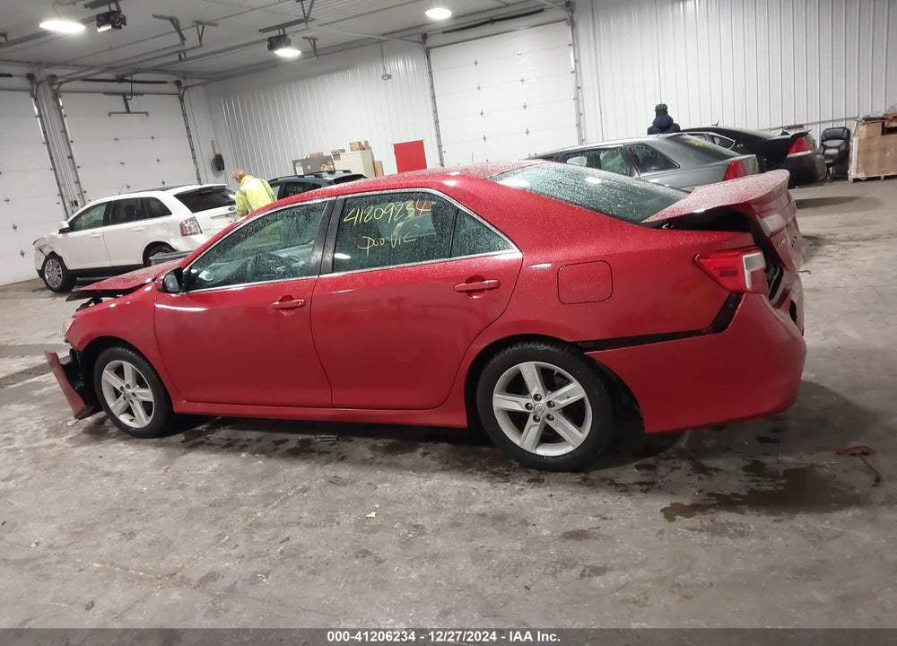 2014 TOYOTA CAMRY VIN: 4T1BF1FK2EU829511