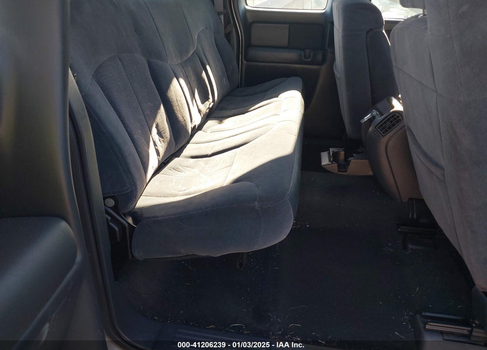 2001 CHEVROLET SILVERADO 1500 LS VIN: 2GCEC19T511277815