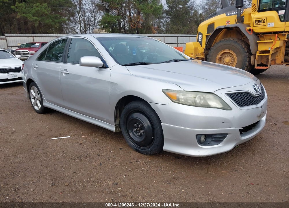 2011 TOYOTA CAMRY SE VIN: 4T1BF3EK3BU208075