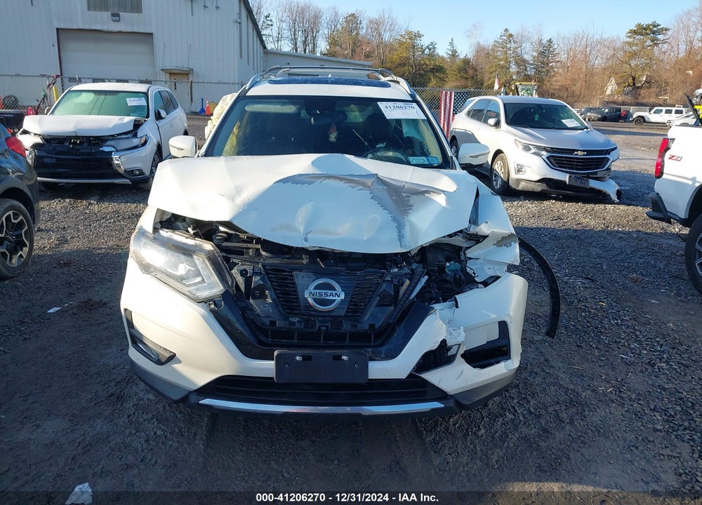 2017 NISSAN ROGUE SL VIN: 5N1AT2MV4HC845517