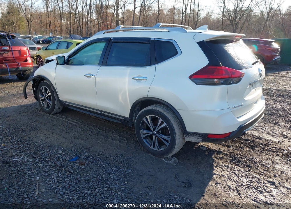 2017 NISSAN ROGUE SL VIN: 5N1AT2MV4HC845517