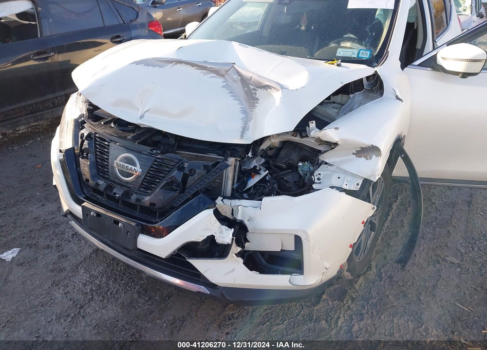 2017 NISSAN ROGUE SL VIN: 5N1AT2MV4HC845517
