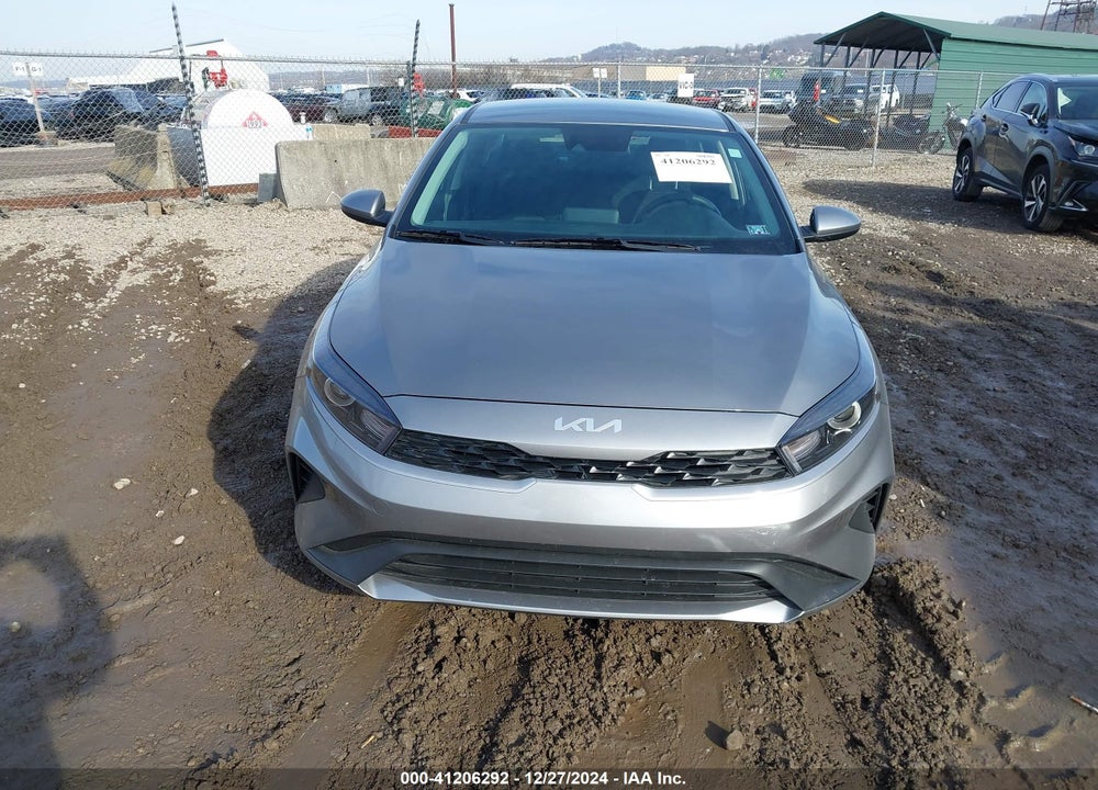 2024 KIA FORTE LXS VIN: 3KPF24AD4RE758294