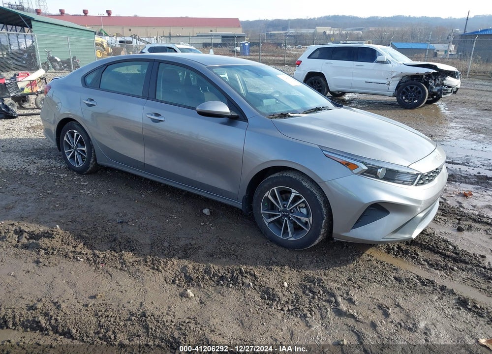 2024 KIA FORTE LXS VIN: 3KPF24AD4RE758294