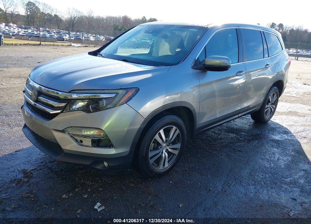 2017 HONDA PILOT EX VIN: 5FNYF6H43HB105219